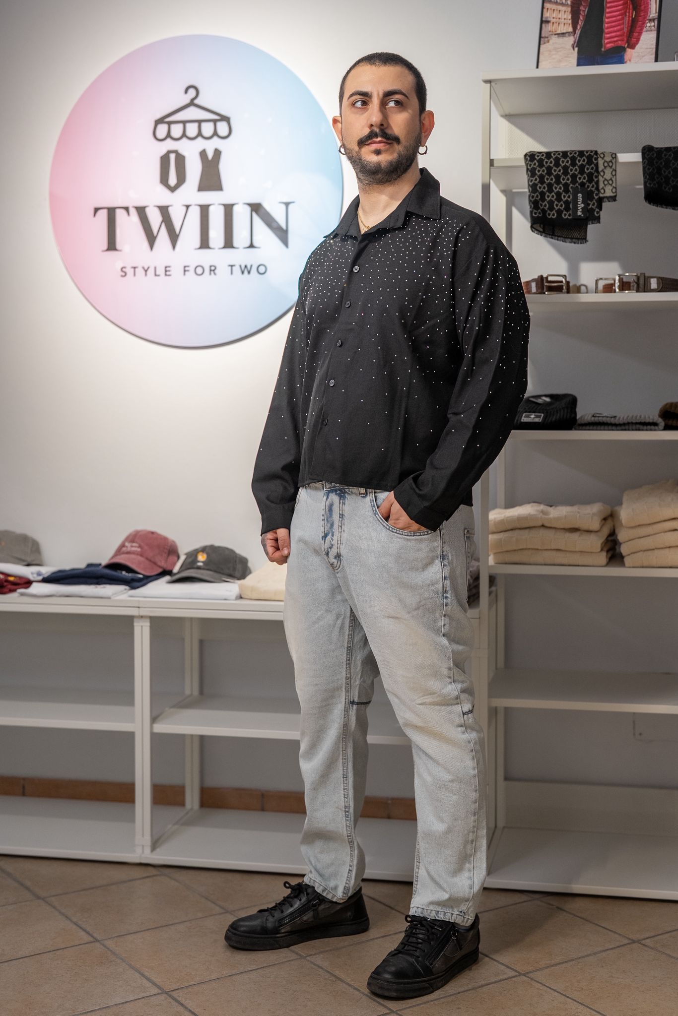 camicia con brillantini camicia con brillantini