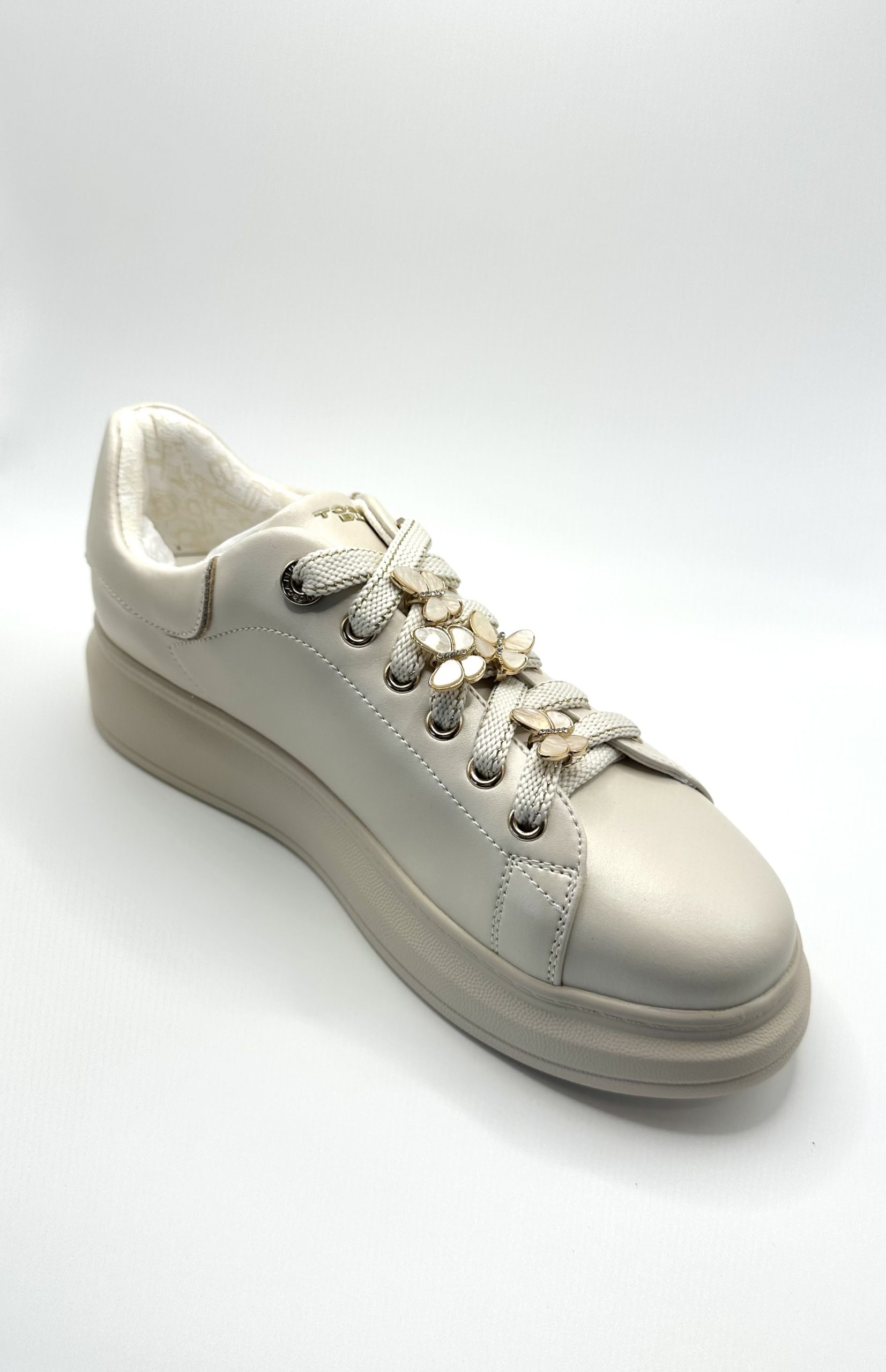 sneaker gioiello astrid con perle sneaker gioiello astrid con perle