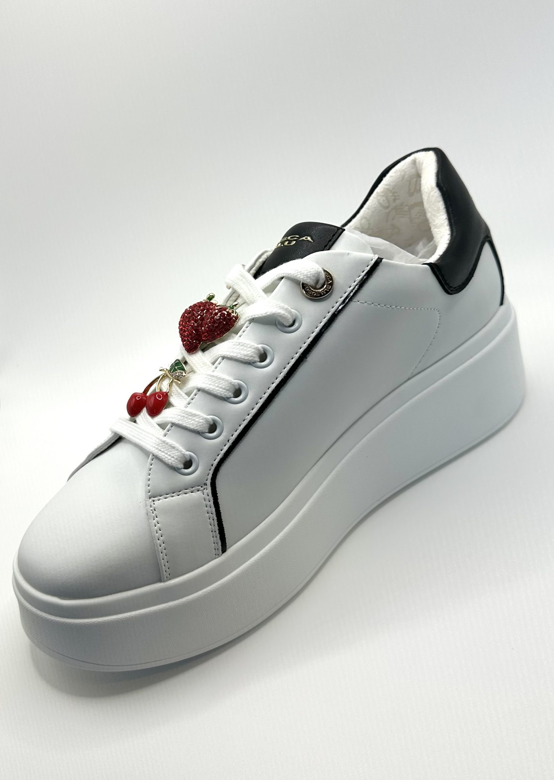 sneaker gioiello astrid con perle sneaker gioiello astrid con perle